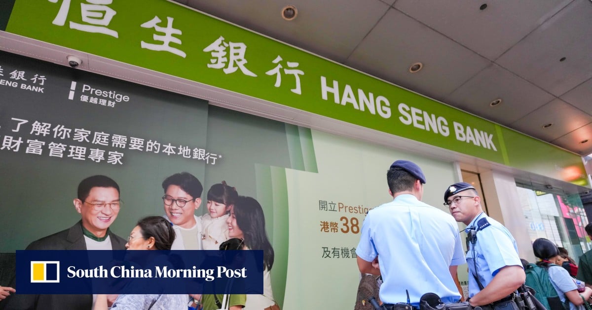 Hong Kong police intercept man after attempted armed bank robbery in Causeway Bay