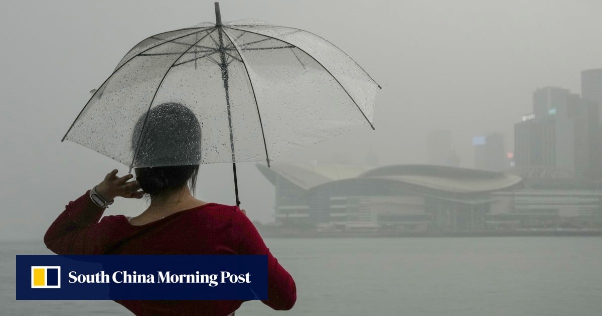 Hong Kong Braces for Thunderstorms as Cold Front Brings Temperatures Down to 21°C