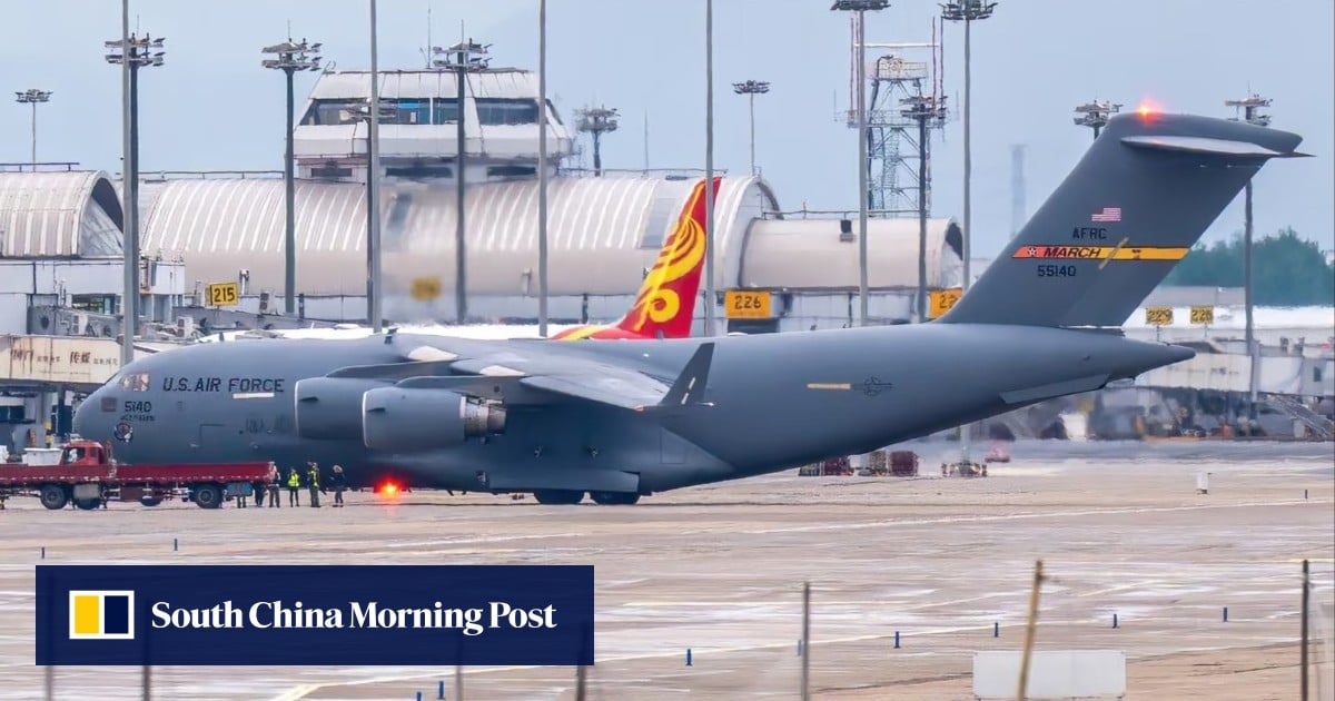 Are US Air Force C-17s flying cars into Beijing for Trump’s China trip?