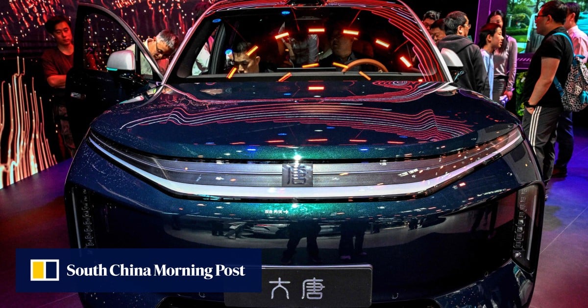 Chinese Giants Go Global: Foxconn and BYD Lead Record Overseas Revenue Surge