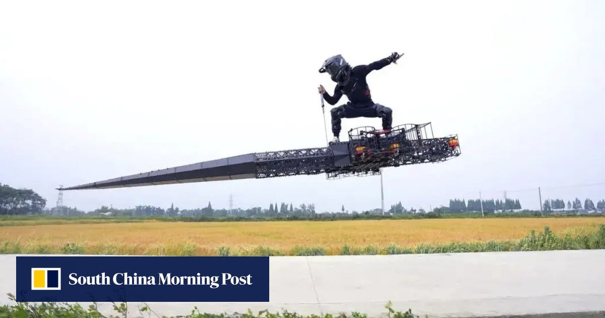 China inventor creates sword-shaped aerial vehicle, bringing flying sword in fantasy novels to life