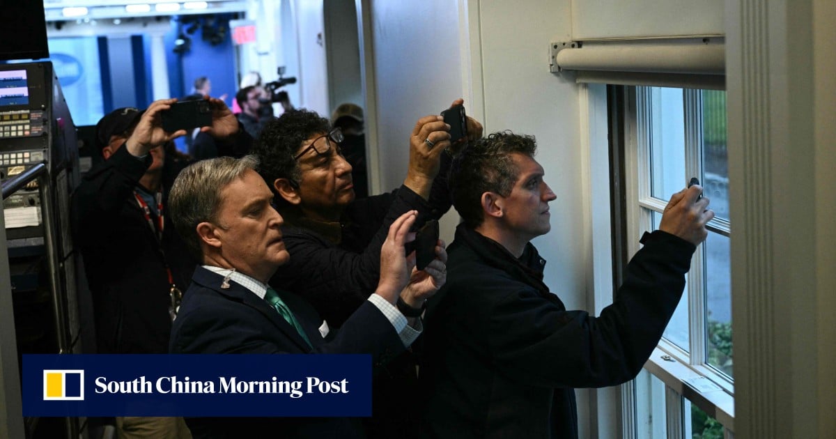 Trump moves to punish US government workers who leak information to reporters Trump moves to punish US government workers who leak information to reporters