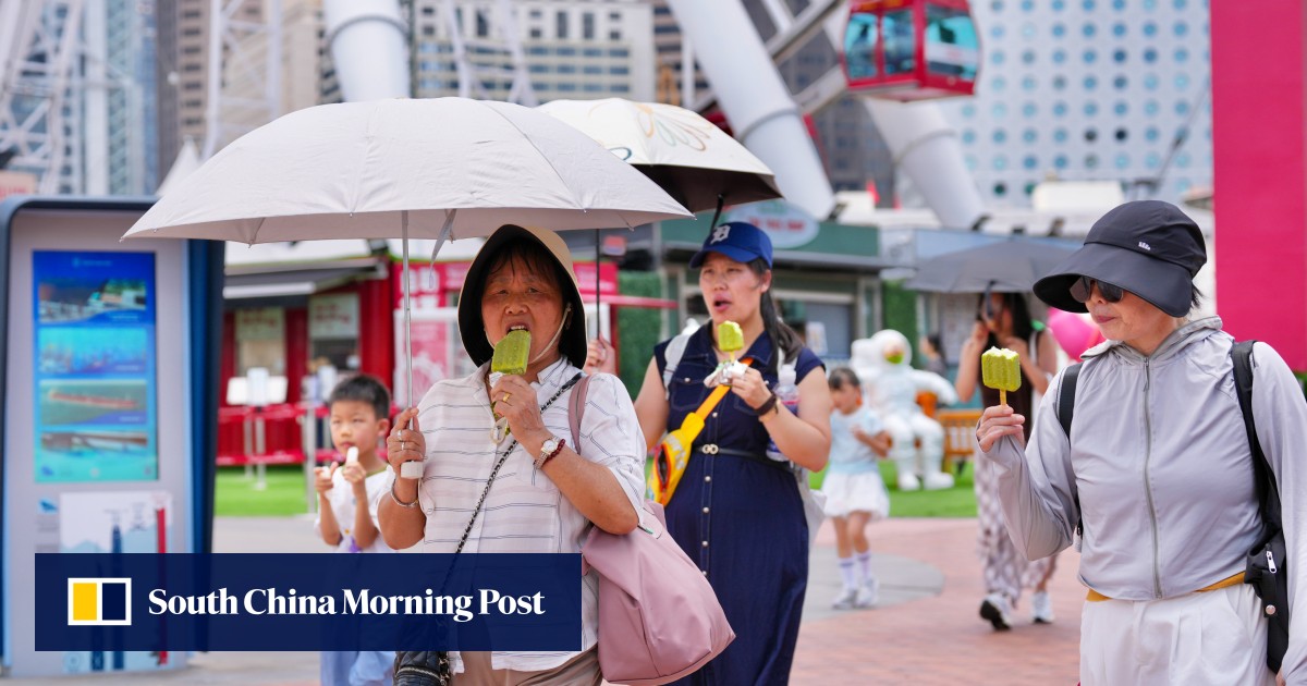 Hong Kong braces for Friday scorcher as mercury climbs to 33.7 degrees