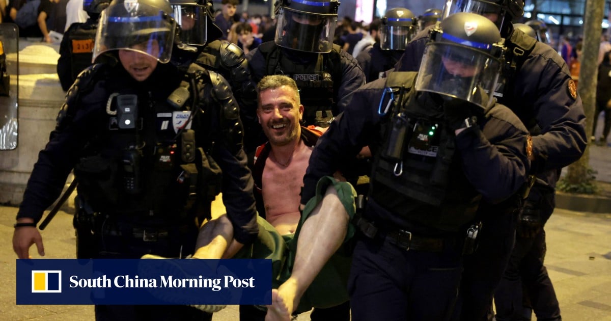 French police arrest 780 after violent Paris Saint-Germain celebrations French police arrest 780 after violent Paris Saint-Germain celebrations