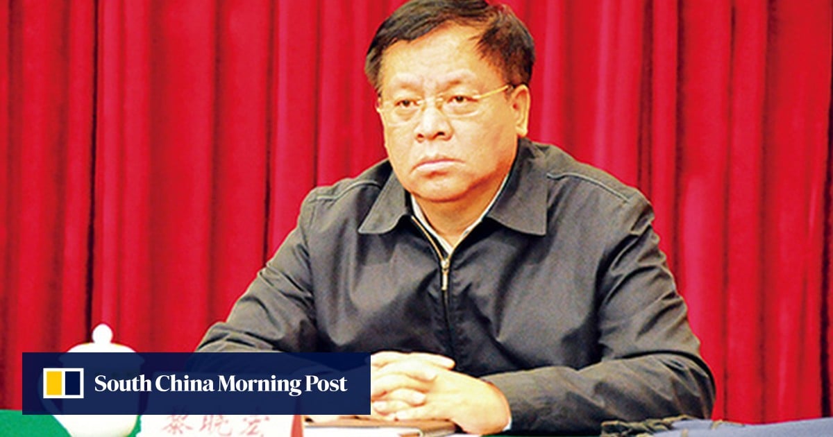 China's anti-corruption watchdog targets its former senior official Li Xiaohong