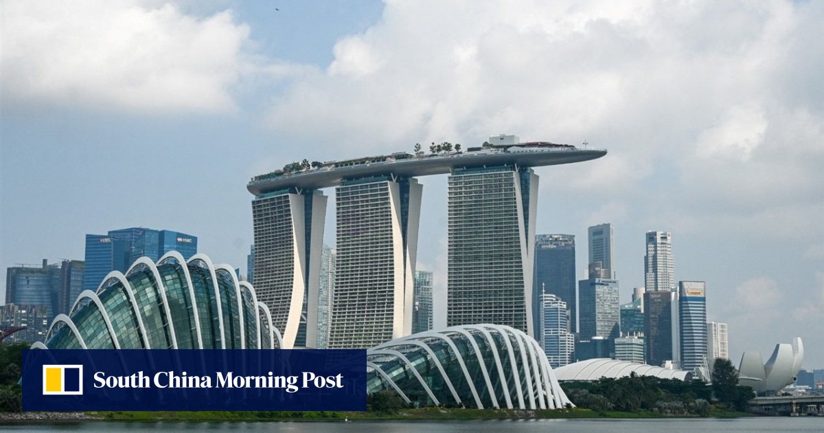 Singapore arrests 3 Chinese nationals after woman, child locked during hotel robbery