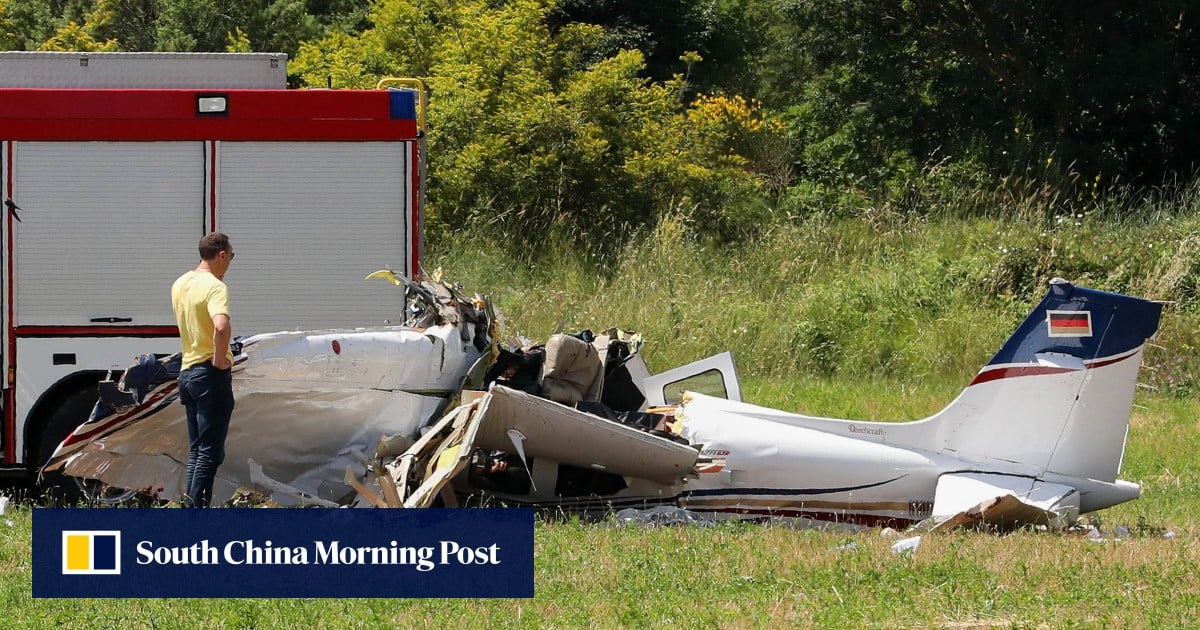 Small plane crash in Croatia leaves 4 dead, 2 missing Small plane crash in Croatia leaves 4 dead, 2 missing