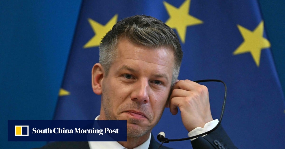 Hungary MPs back plan to cut their own salaries by 40 per cent