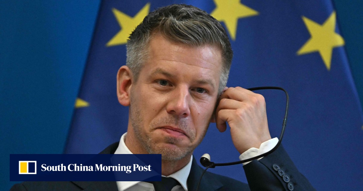 Hungary MPs back plan to cut their own salaries by 40 per cent
