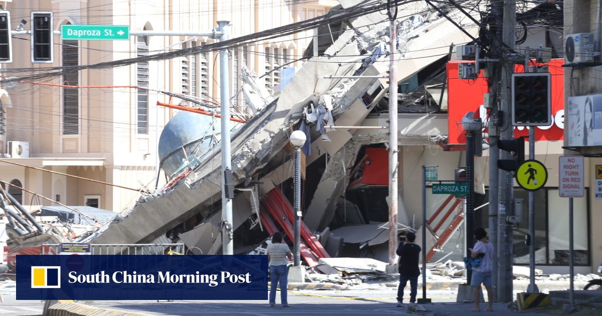 Rescuers search for survivors after Philippines quake kills 37