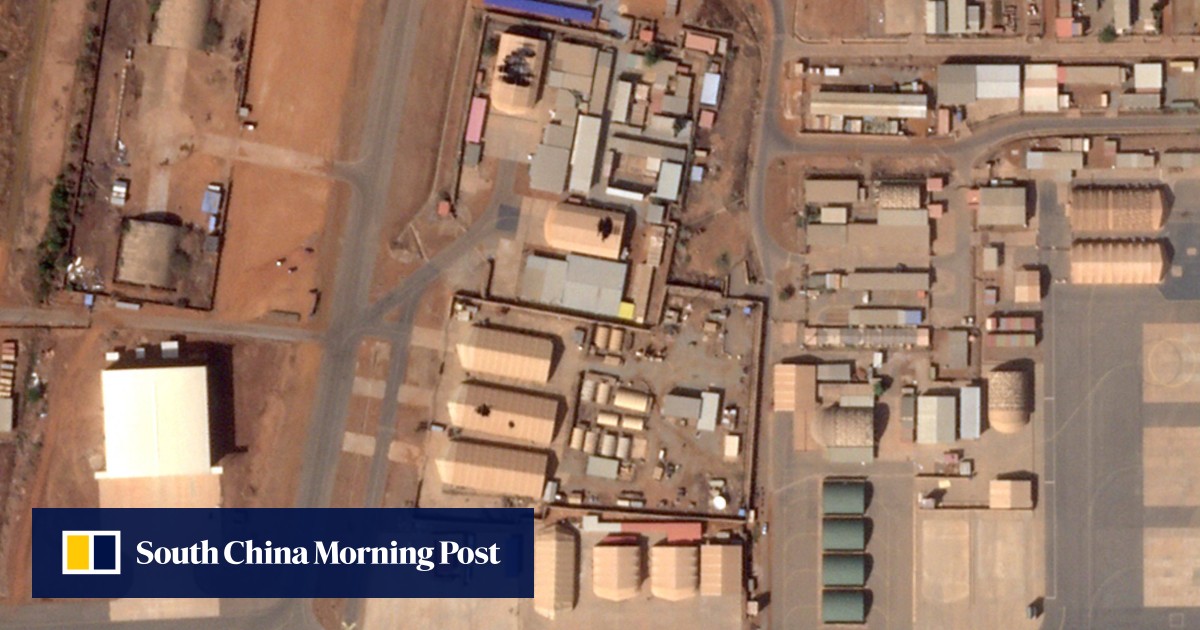 11 soldiers and 2 civilians dead as gunmen attack airport in Niger’s capital
