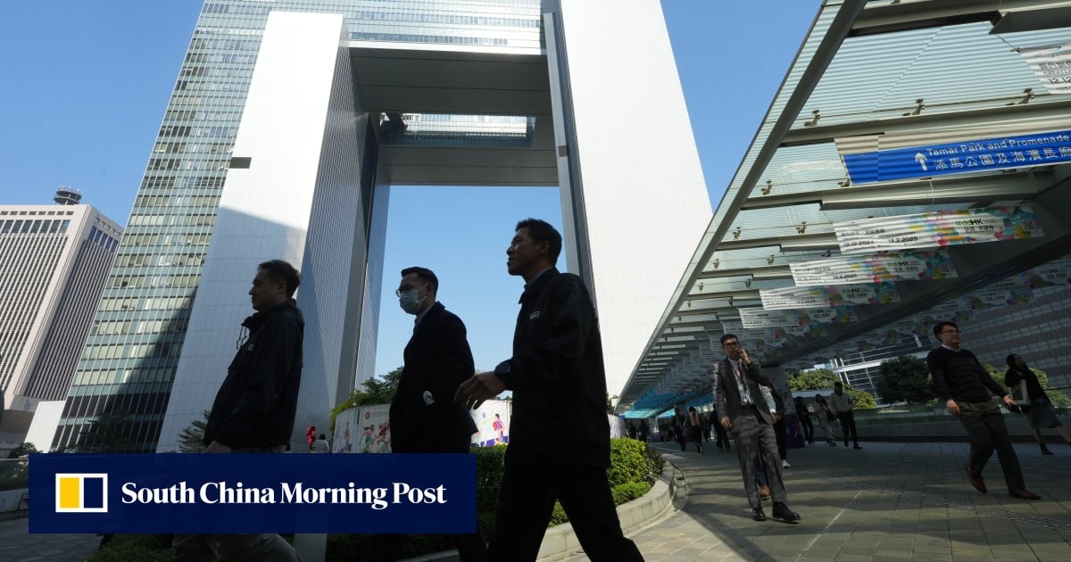 Rise in elite civil servants leaving prompts calls for hiring rethink
