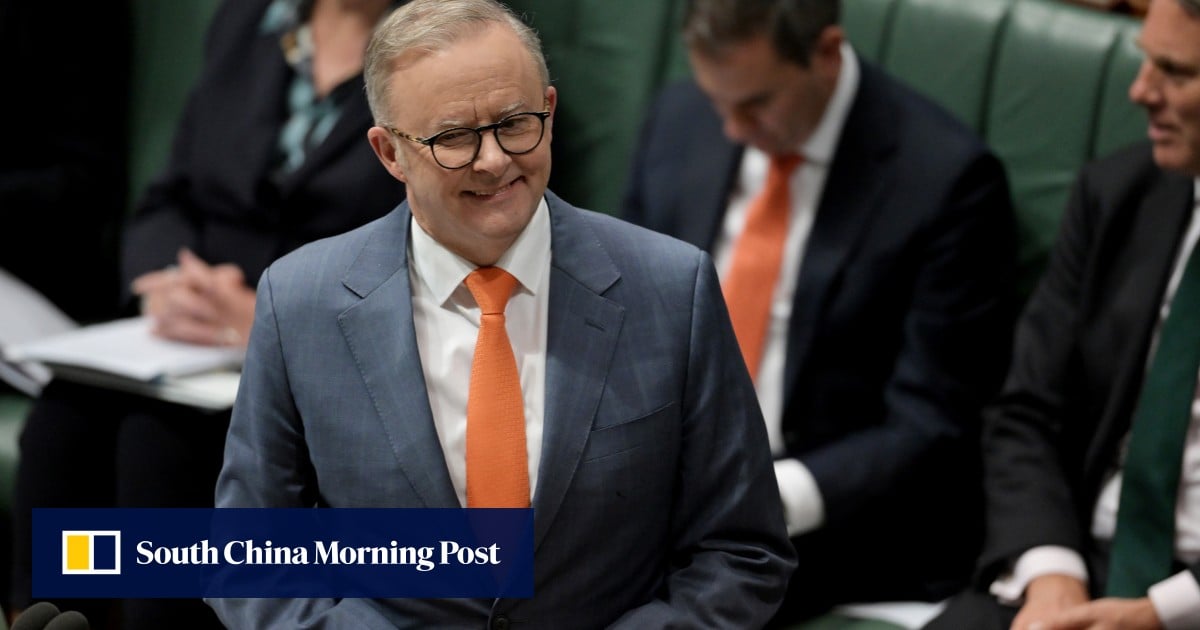 Australia PM: ‘too many children on social media’, ban too easy to avoid
