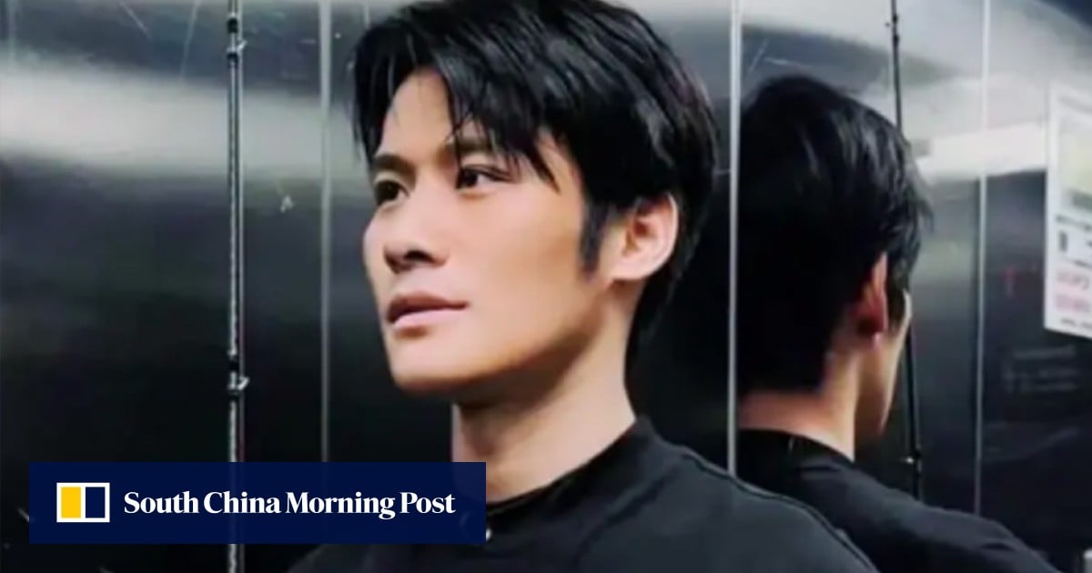 Top Chinese influencer sells pricey courses after government live-streaming ban