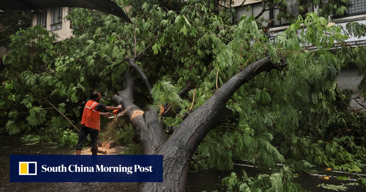 Six Killed as Dilapidated Mumbai Building Collapses Amid Heavy Monsoon Rain