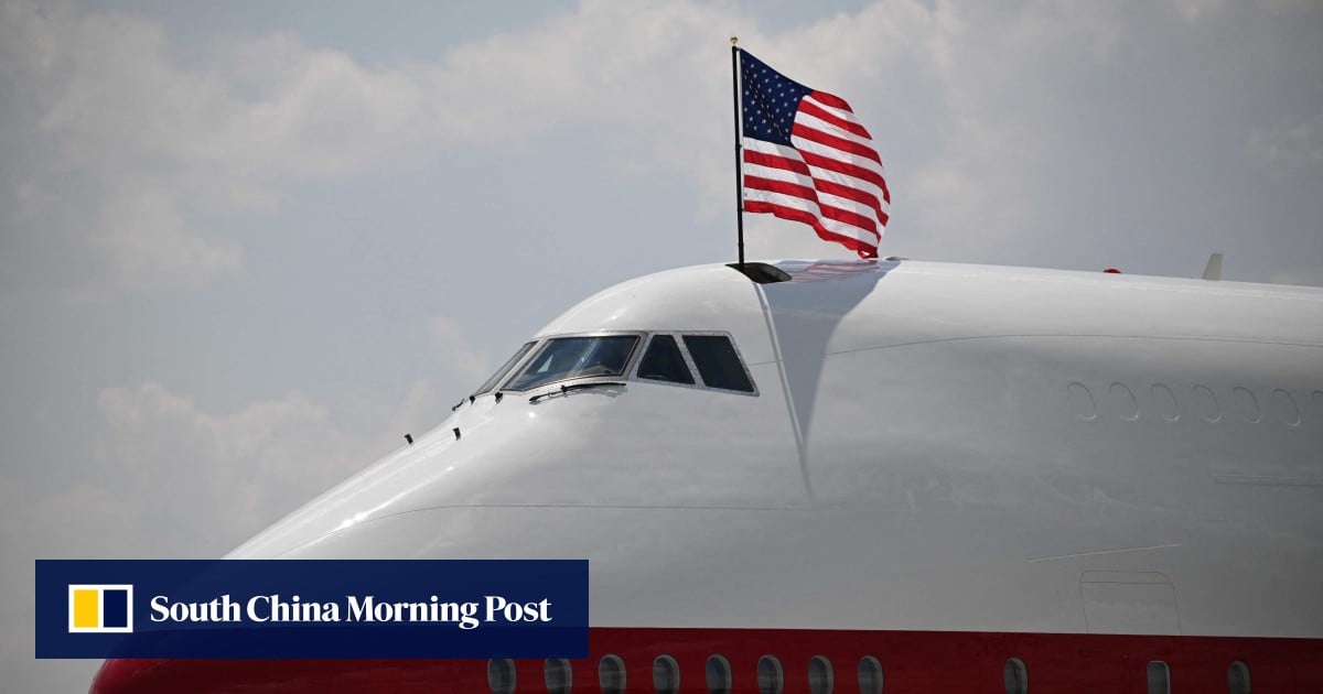 Trump unexpectedly switches back to old Air Force One, sidelining Qatari jet Trump unexpectedly switches back to old Air Force One, sidelining Qatari jet