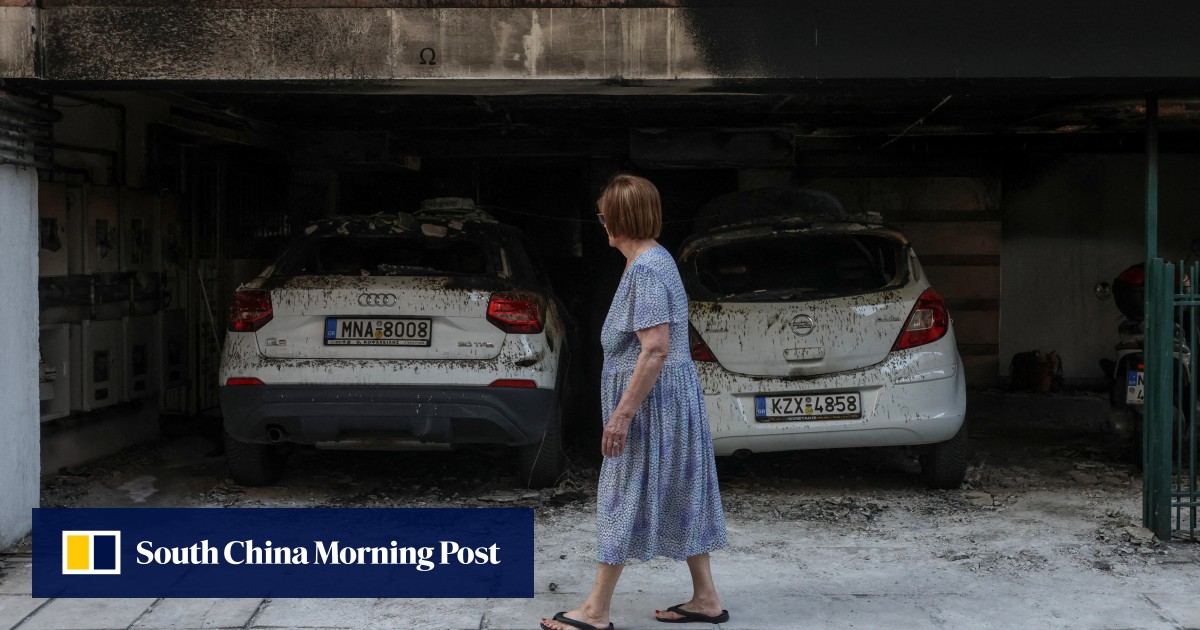 Greek anti-terror police arrest 3 after car blast kills 1