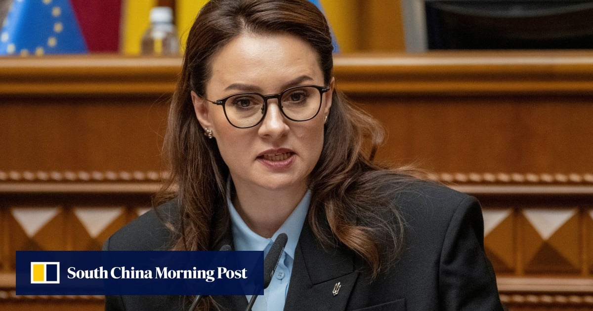 Ukraine’s prime minister steps down as Zelensky announces government reshuffle Ukraine’s prime minister steps down as Zelensky announces government reshuffle