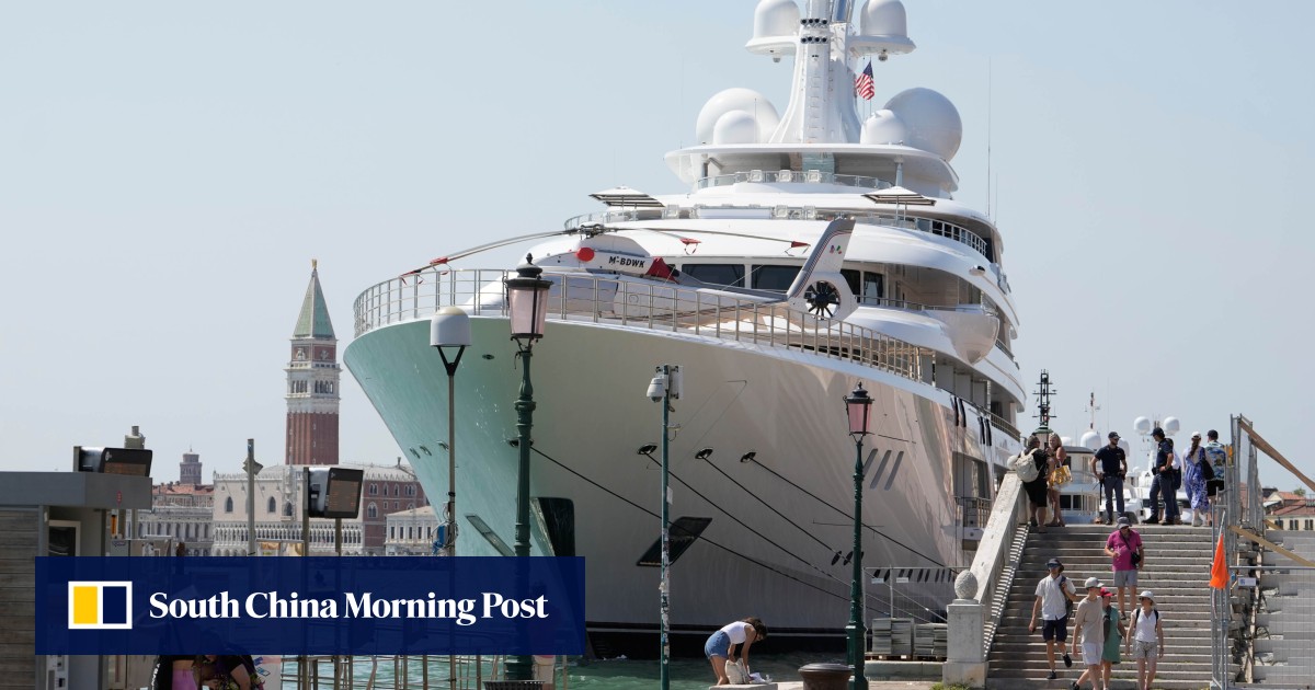 Trump envoy met with protests in Venice as he arrives on superyacht
