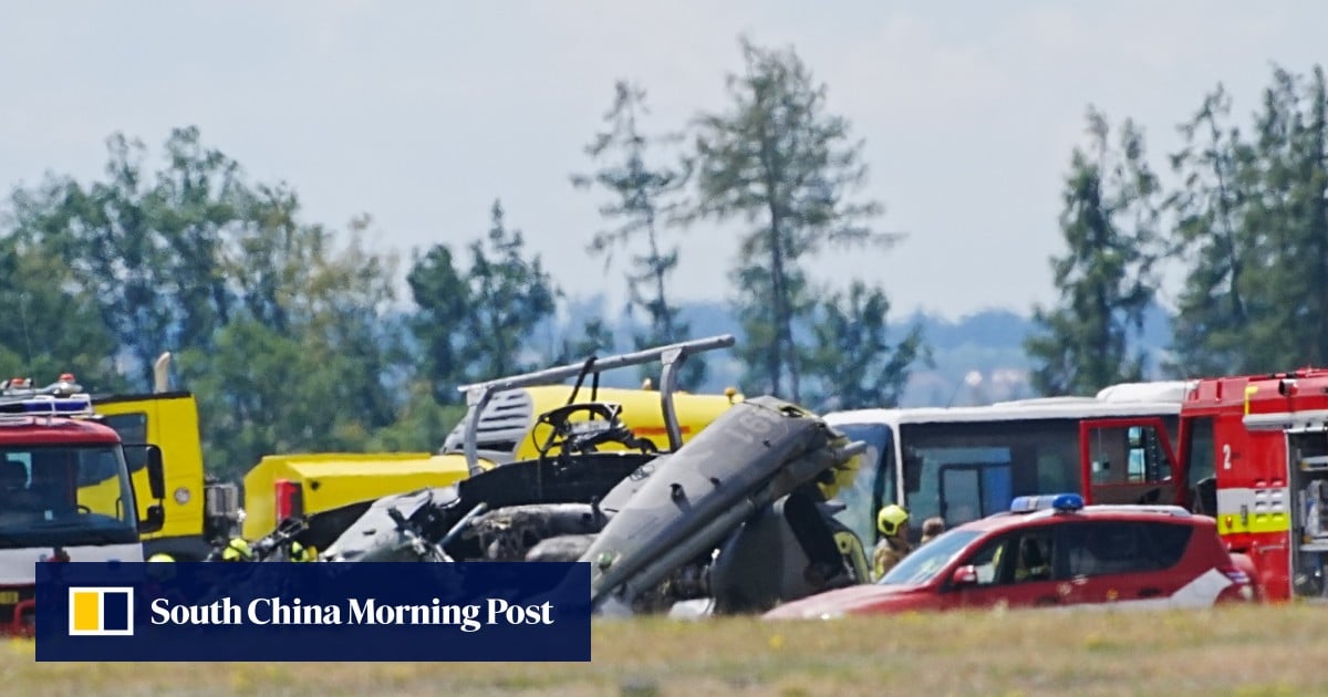 1 dead, 4 injured in Czech army helicopter crash 1 dead, 4 injured in Czech army helicopter crash