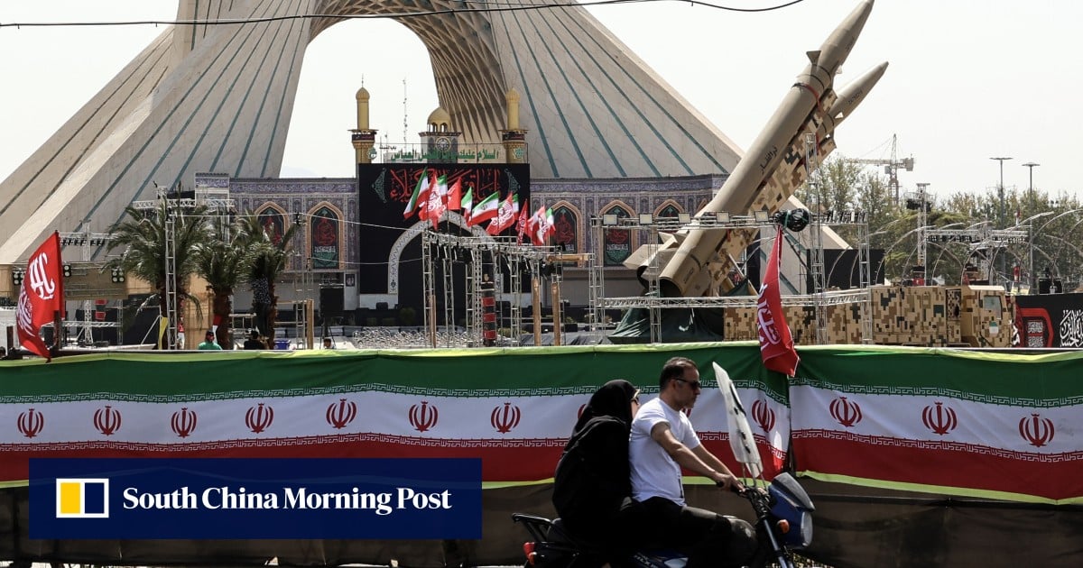 US pauses nightly Iran strikes, as Houthis clash with Saudis US pauses nightly Iran strikes, as Houthis clash with Saudis