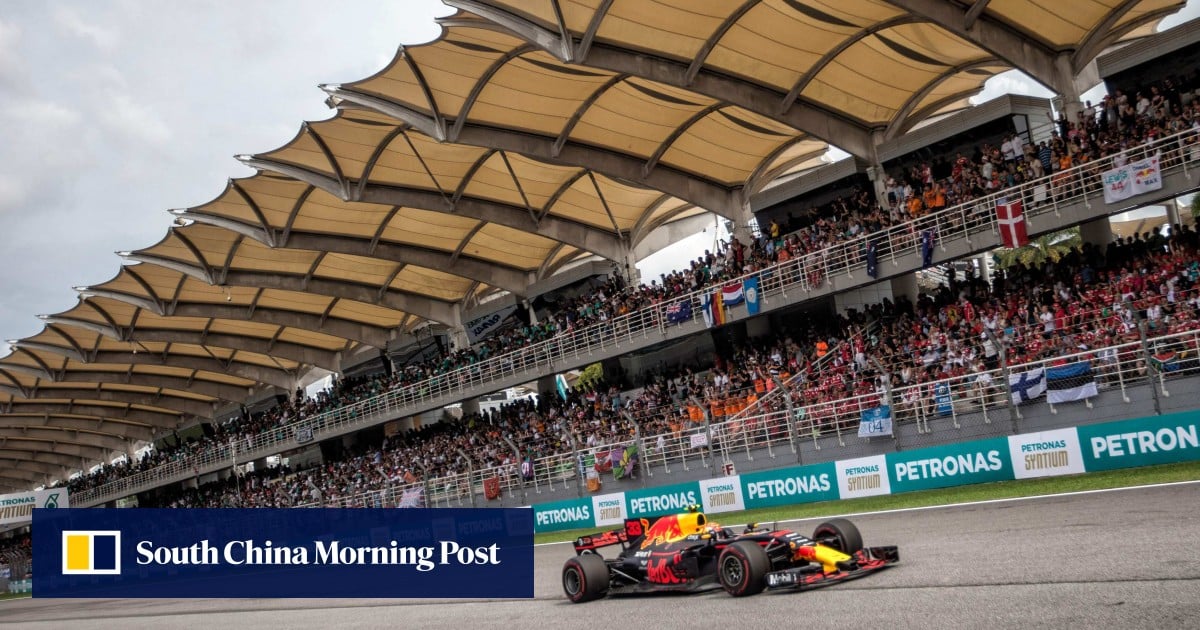 Red Bull’s Max Verstappen lái xe trong chặng đua Công thức Một Malaysia tại Sepang ngày 1 tháng 10 năm 2017, nơi sẽ tổ chức chặng đua Bahrain Grand Prix năm nay vào tháng 10 (Ảnh: AFP)