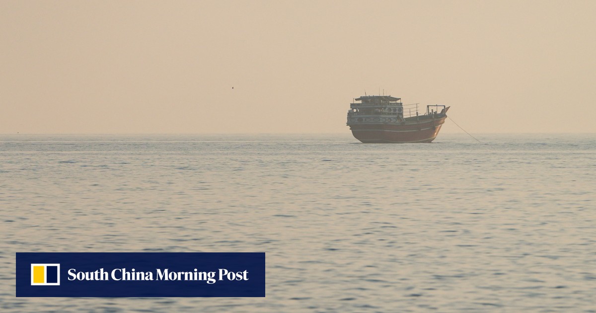 Oman offers Iran Gulf-backed plan for voluntary fees to use Hormuz