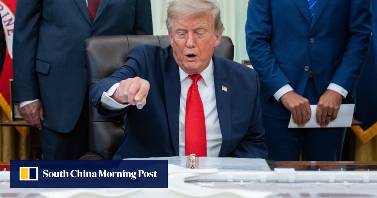 Trump unveils US billion plan to remake Washington Dulles airport Trump unveils US billion plan to remake Washington Dulles airport