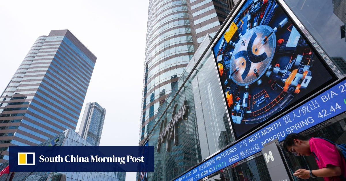 Zhongji Innolight shares fall on Hong Kong debut amid global AI sell-off