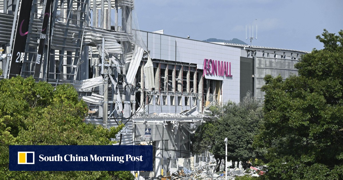 Japan ends rescue at quake-hit shopping centre after explosion kills 7