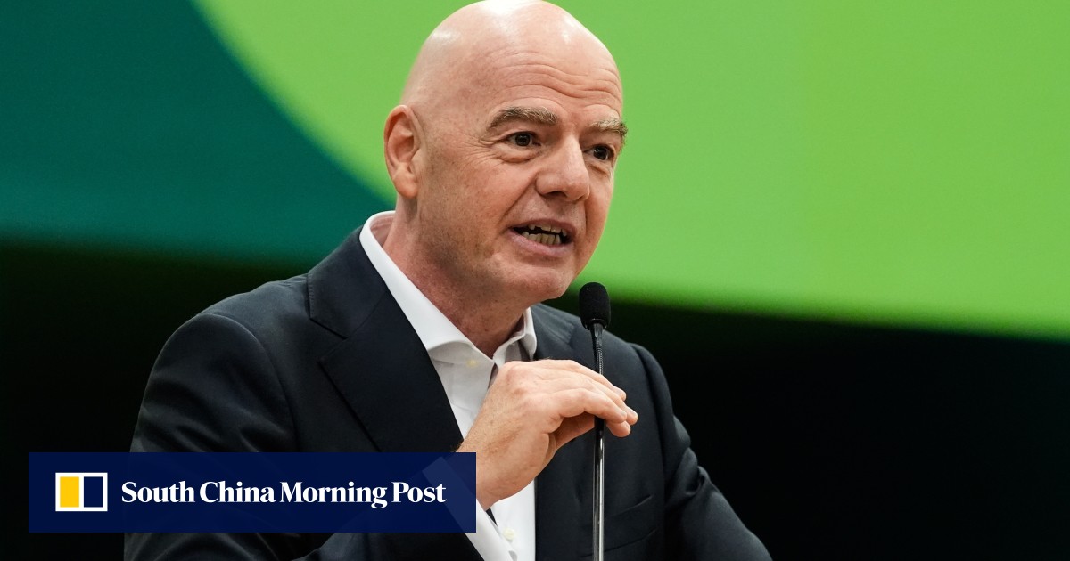 Fifa bosses back Infantino to stay as president, apologise for World Cup sell-off plan