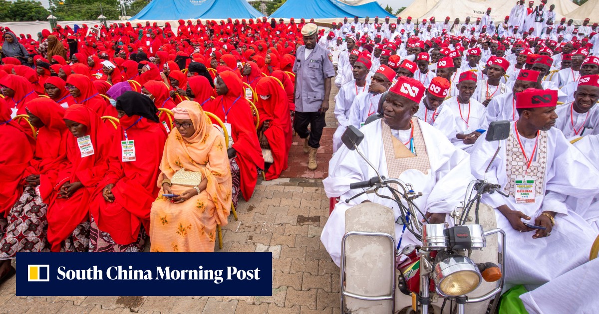 1,500 couples tie the knot at mass wedding in Nigeria