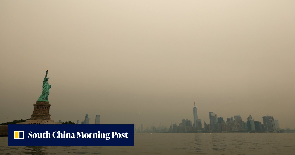 Woman and baby die after boat capsizes in New York harbour