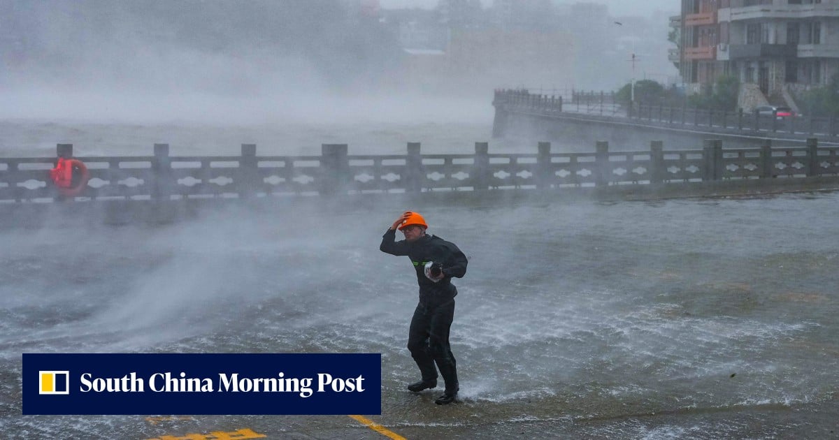 40% of flights grounded in Shanghai as long-lived Typhoon Dolphin moves north