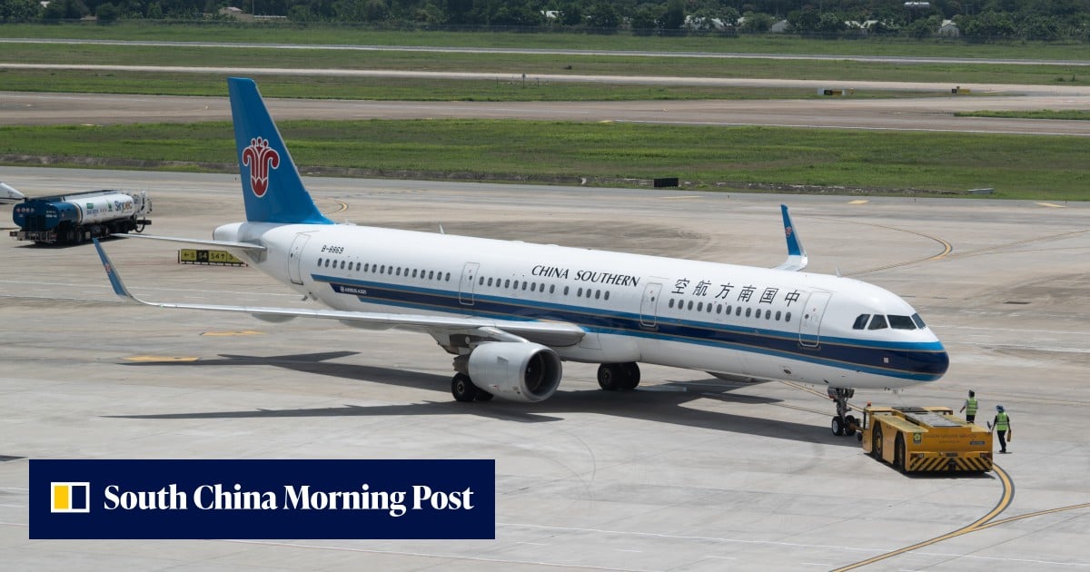 Lightning hits China Southern Airbus A321 while taxiing, 20 strike marks found