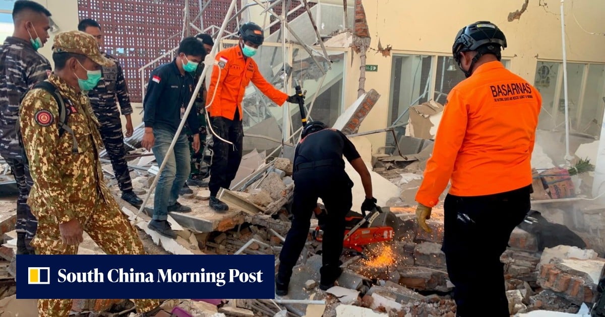 At least 2 killed in Indonesia after magnitude 7.7 quake hits Flores region