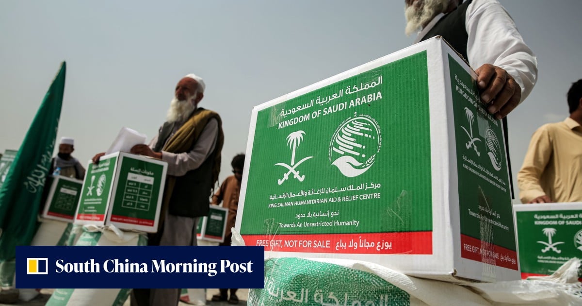Pakistan border sees 724 humanitarian trucks enter Afghanistan