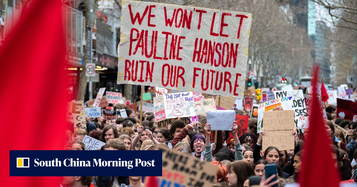 Australian foreign minister defends multiculturalism, attacks far-right