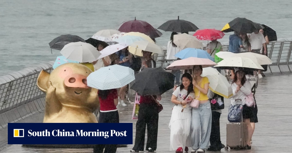 Hong Kong tourist arrivals up 3% in July as bad weather curbs mainland growth