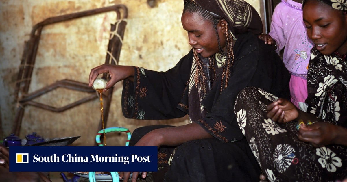 Chinese green tea is bringing people together in West Africa, 3 cups at a time