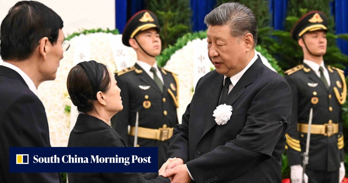 Chinese President Xi Jinping leads party elite in final farewell for ex-premier Zhu Rongji