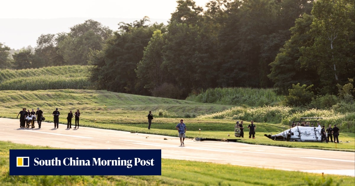 Plane pilot killed in US collision with police helicopter
