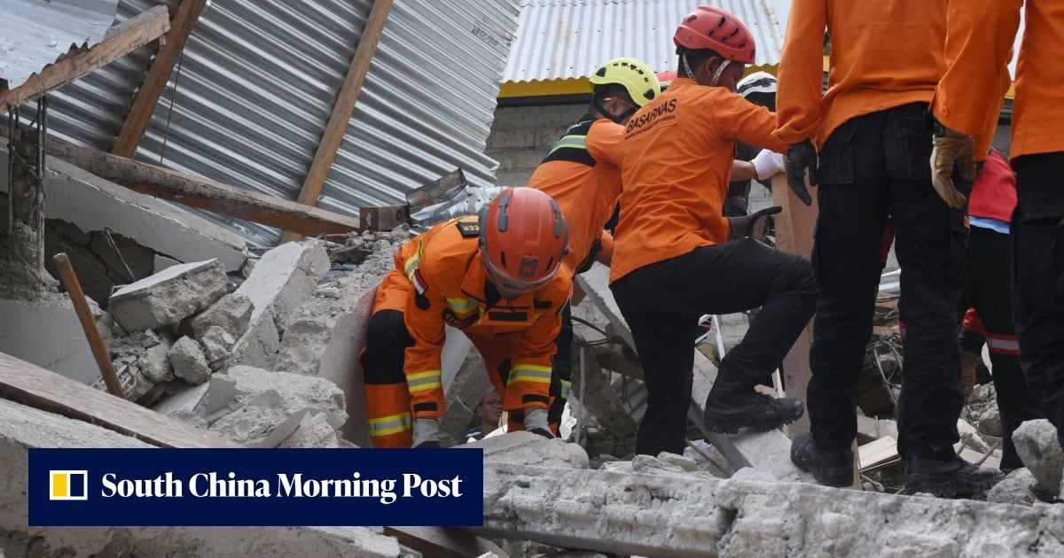 Indonesian quake survivors recall trauma of all-day intense aftershocks, self-rescue