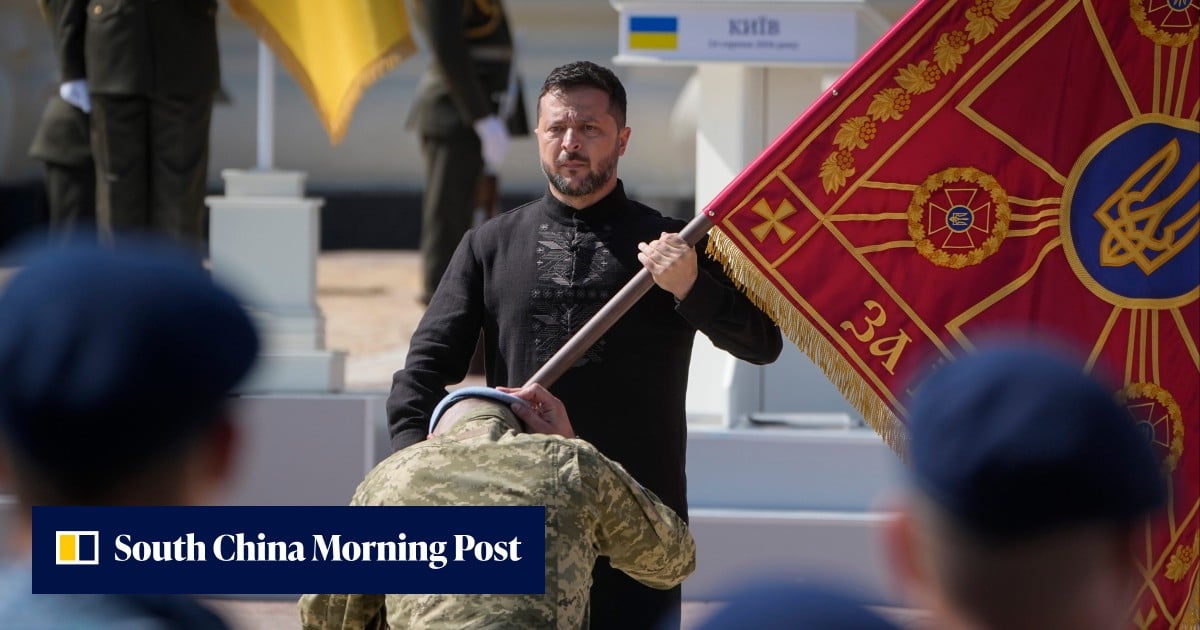 Ukraine wants peace but won’t ‘simply surrender’, Zelensky says on Independence Day Ukraine wants peace but won’t ‘simply surrender’, Zelensky says on Independence Day