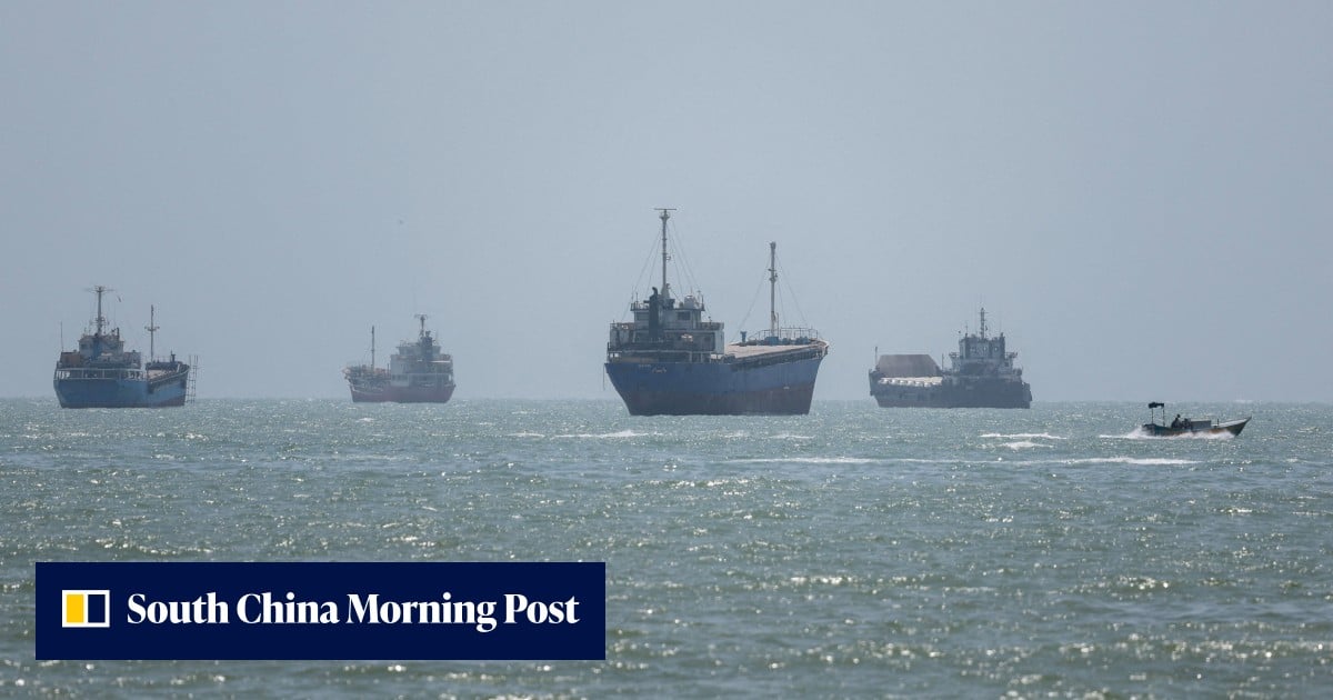 Iran and Oman reach Hormuz deal, but reopening hinges on US compliance