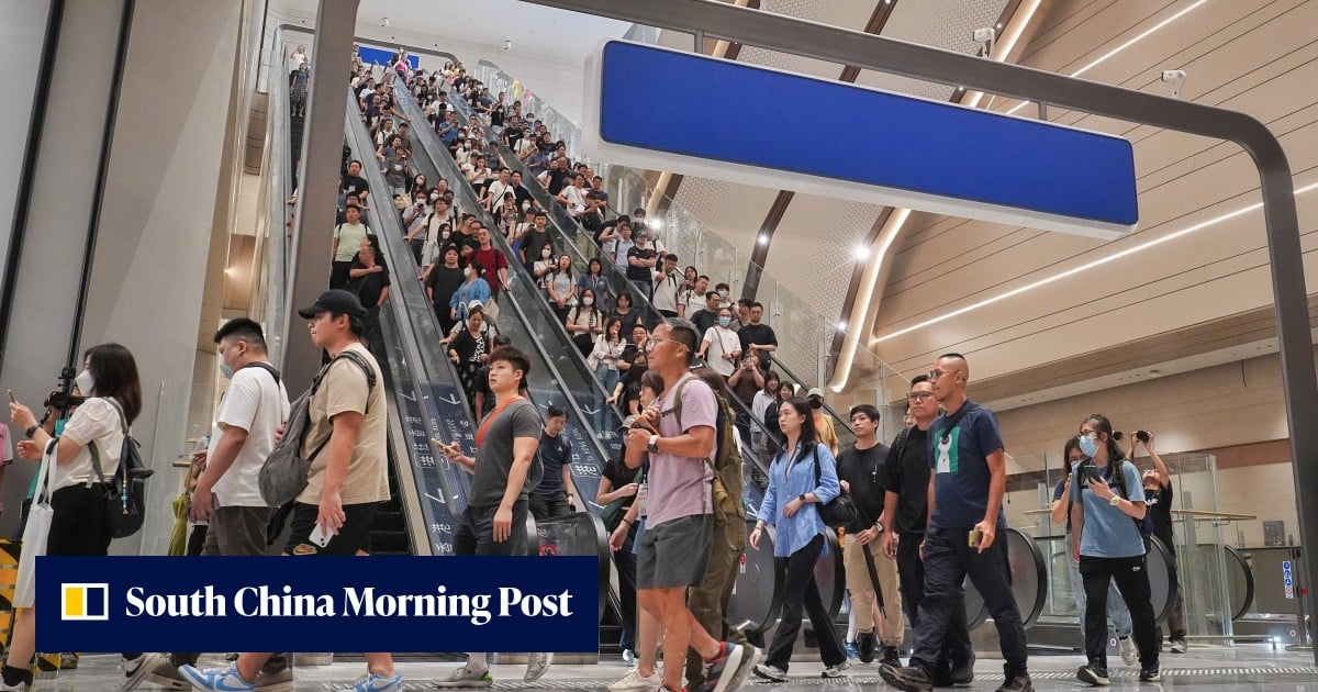 Hongkongers can use either ID or home return permit at revamped Huanggang Port