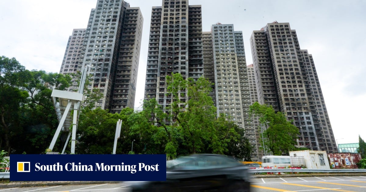 Nearly all Wang Fuk Court owners accept buy-out, leaving 17 holdouts as offer ends