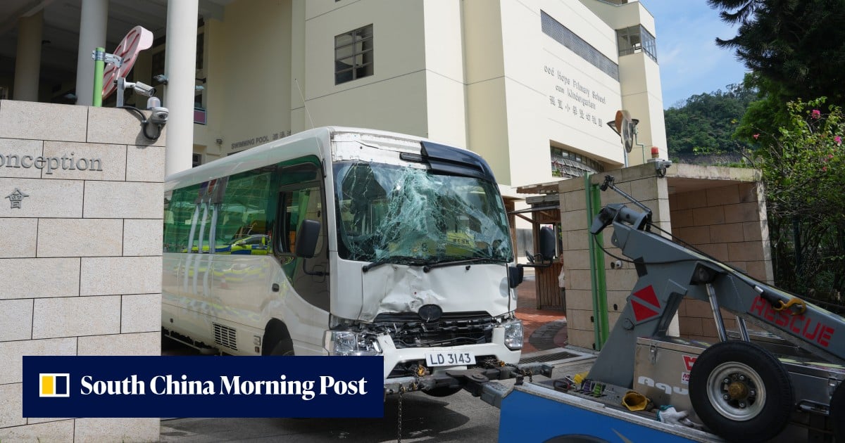 9 children, 5 others injured after 2 buses collide at Hong Kong primary school