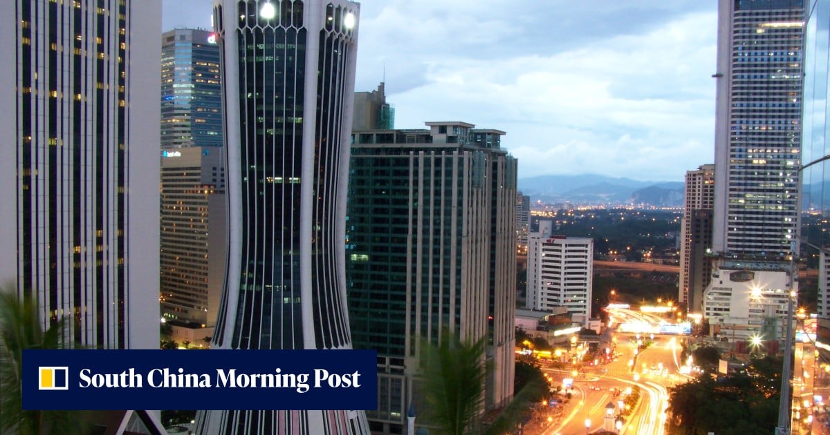Ex-Malaysian Minister Detained in Investigation Into State Haj Fund Corruption