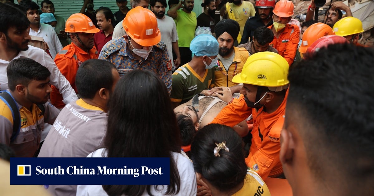New Delhi building collapse kills 1, traps others